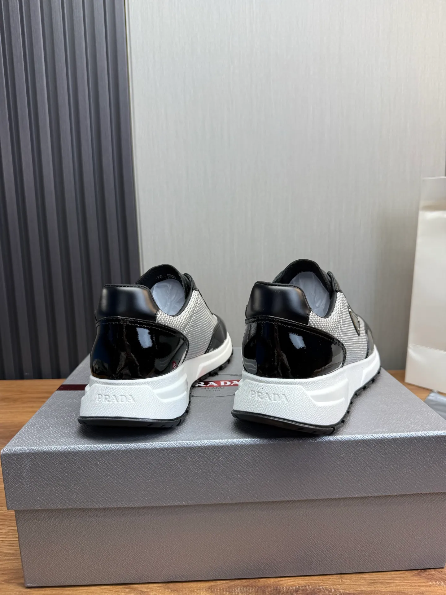 Men's shoes 💰600💰 [PRADA] Popular men's shoes shipped 👏Official website synchronized ⬆️Original cowhide fabric + cowhide lining, 1⃣️:1⃣️reproduction, original sole, 38-45 (45. Customized, non-refundable)